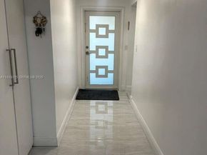 6620 Custer St, Hollywood FL 33024