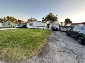 6620 Custer St, Hollywood FL 33024