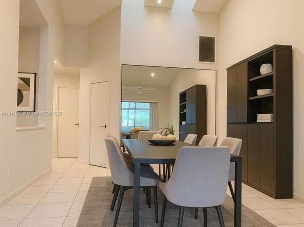 8449 NW 78th Ct, Tamarac FL 33321