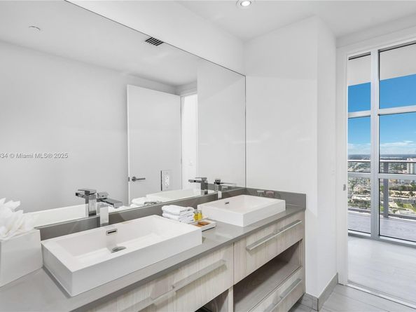 4010 S Ocean Dr R2804, Hollywood FL 33019