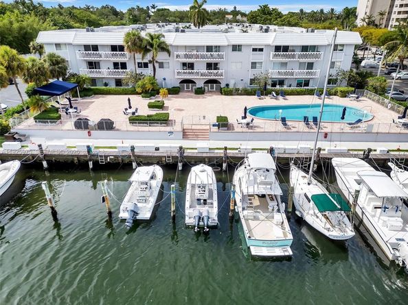 100 Edgewater Dr 240, Coral Gables FL 33133