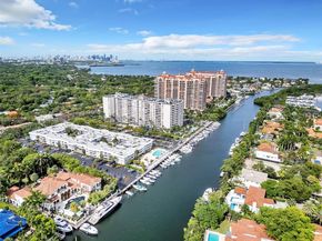 100 Edgewater Dr 240, Coral Gables FL 33133