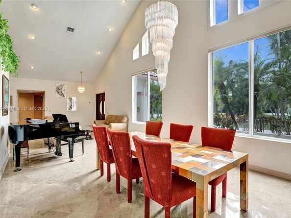 4955 NW 81st Ave, Coral Springs FL 33067
