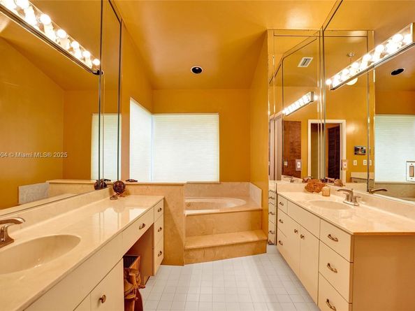 4955 NW 81st Ave, Coral Springs FL 33067