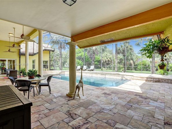 4955 NW 81st Ave, Coral Springs FL 33067