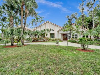 4955 NW 81st Ave