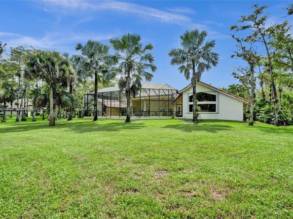 4955 NW 81st Ave, Coral Springs FL 33067