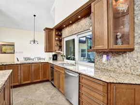 4955 NW 81st Ave, Coral Springs FL 33067