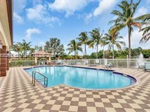 3556 Oleander Ter 3556, Riviera Beach FL 33404