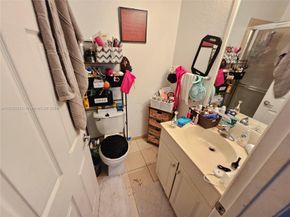 3556 Oleander Ter 3556, Riviera Beach FL 33404