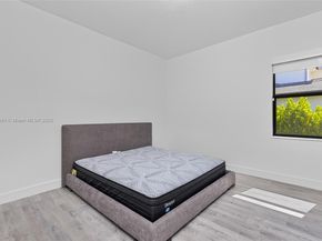 11125 N Sierra Ranch Dr, Davie FL 33324