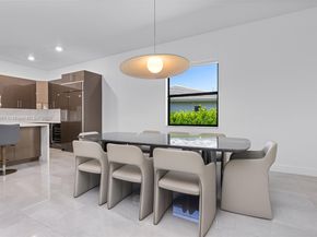 11125 N Sierra Ranch Dr, Davie FL 33324