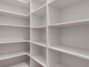 11125 N Sierra Ranch Dr, Davie FL 33324