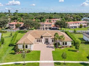 11125 N Sierra Ranch Dr, Davie FL 33324