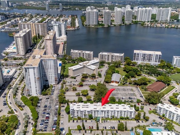 17570 Atlantic Blvd 318, Sunny Isles Beach FL 33160