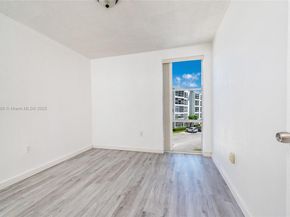 17570 Atlantic Blvd 318, Sunny Isles Beach FL 33160