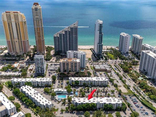 17570 Atlantic Blvd 318, Sunny Isles Beach FL 33160