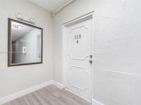 17570 Atlantic Blvd 318, Sunny Isles Beach FL 33160