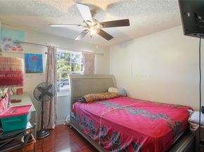 9710 NW 10th St, Pembroke Pines FL 33024