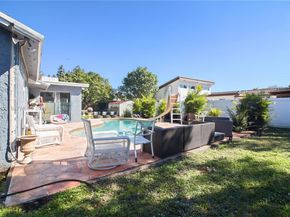 9710 NW 10th St, Pembroke Pines FL 33024