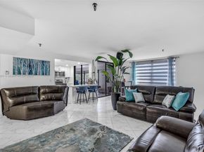 661 NE 195th St 312, Miami FL 33179