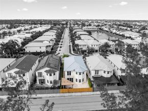 6933 NW 104th Ct, Doral FL 33178