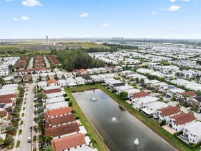 6933 NW 104th Ct, Doral FL 33178