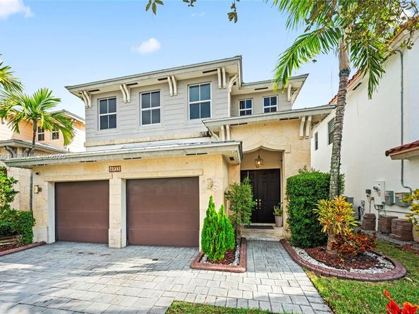 6933 NW 104th Ct, Doral FL 33178