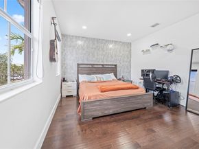 6933 NW 104th Ct, Doral FL 33178