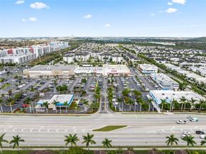 6933 NW 104th Ct, Doral FL 33178