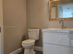 3906 NW 207th St Rd 3906, Miami Gardens FL 33055