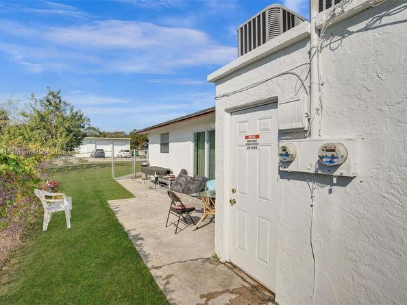 400 NE 2nd St, Boynton Beach FL 33435