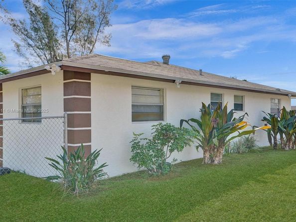 400 NE 2nd St, Boynton Beach FL 33435