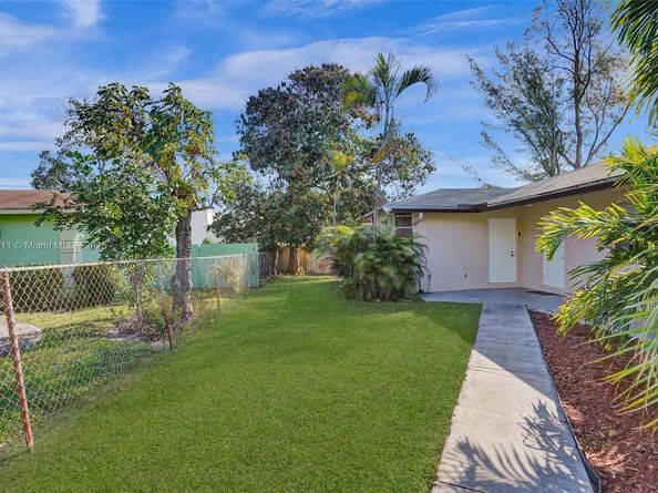400 NE 2nd St, Boynton Beach FL 33435
