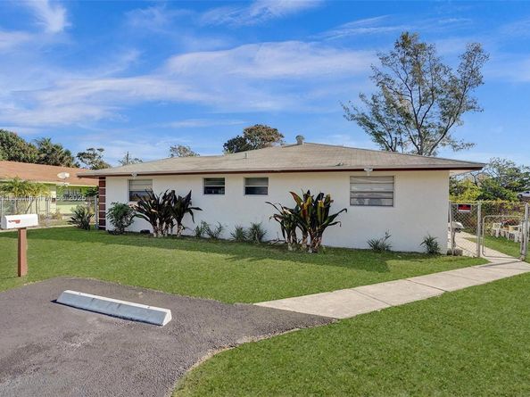 400 NE 2nd St, Boynton Beach FL 33435