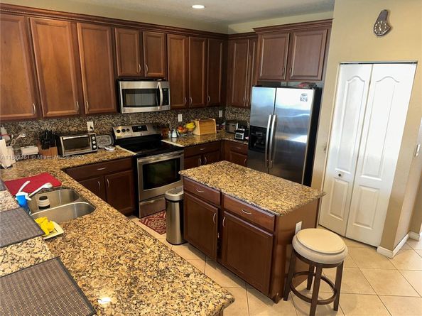 13986 SW 276th Way, Homestead FL 33032