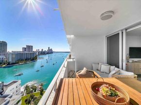 11 Island av 2010, Miami Beach FL 33139