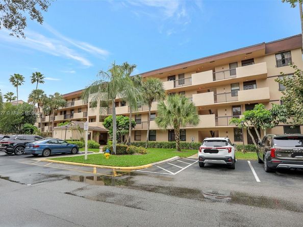 2660 N Carambola Cir N 305, Coconut Creek FL 33066