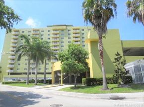 816 NW 11th St 801, Miami FL 33136