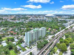 816 NW 11th St 801, Miami FL 33136