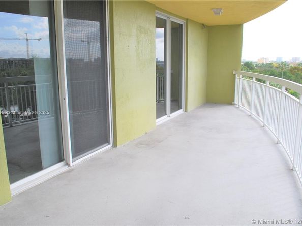 816 NW 11th St 801, Miami FL 33136
