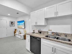 14140 NE 10th Ave, North Miami FL 33161