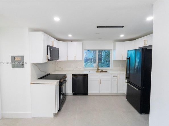 905 Tangier St, Coral Gables FL 33134