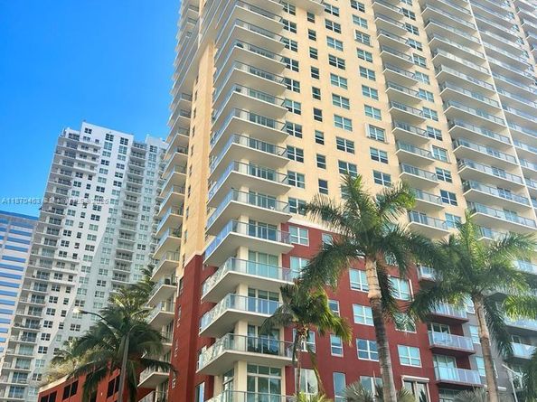 1155 Brickell Bay Dr 805, Miami FL 33131