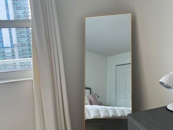 1155 Brickell Bay Dr 805, Miami FL 33131