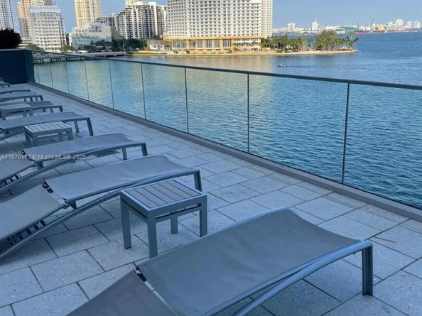 1155 Brickell Bay Dr 805, Miami FL 33131