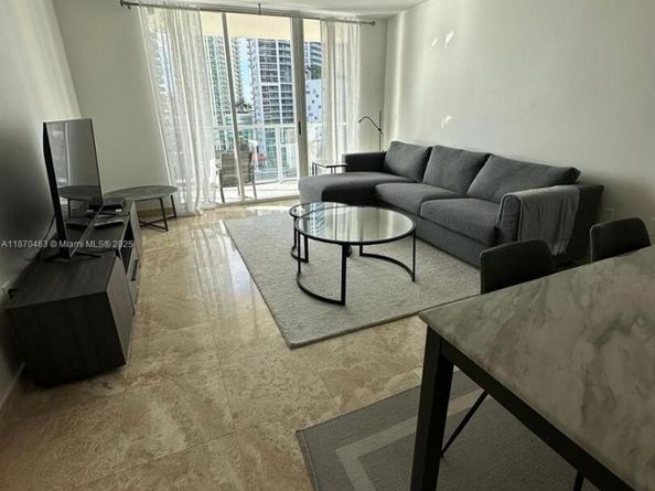 1155 Brickell Bay Dr 805, Miami FL 33131