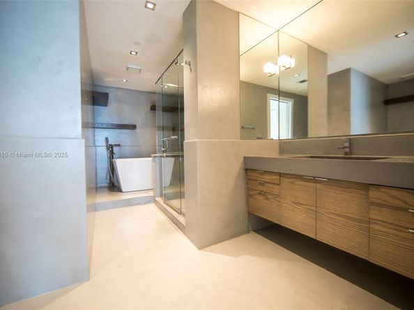 520 West Ave 602, Miami Beach FL 33139