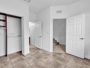 21205 NW 14 Pl 819, Miami Gardens FL 33169