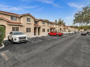 21205 NW 14 Pl 819, Miami Gardens FL 33169